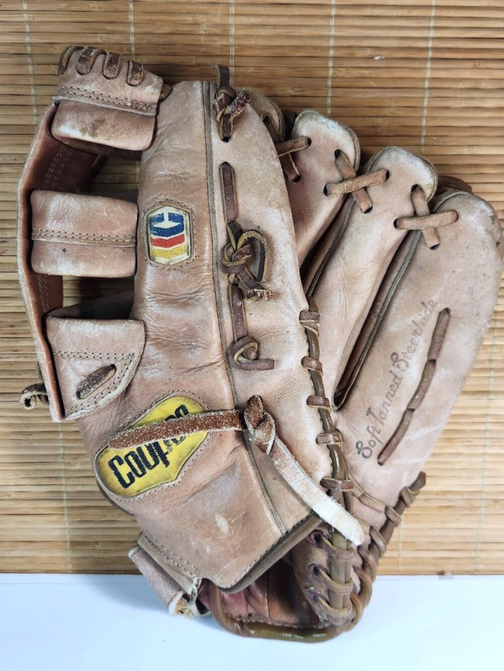 Vintage 1984 Cooper Diamond Deluxe 628V Baseball Glove RHT Korea 13" Leather